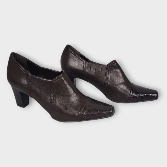 Franco Sarto Tanya Ankle Bootie heel 6.5 Faux Leather Pointed Toe Preppy Classic - Picture 1 of 8